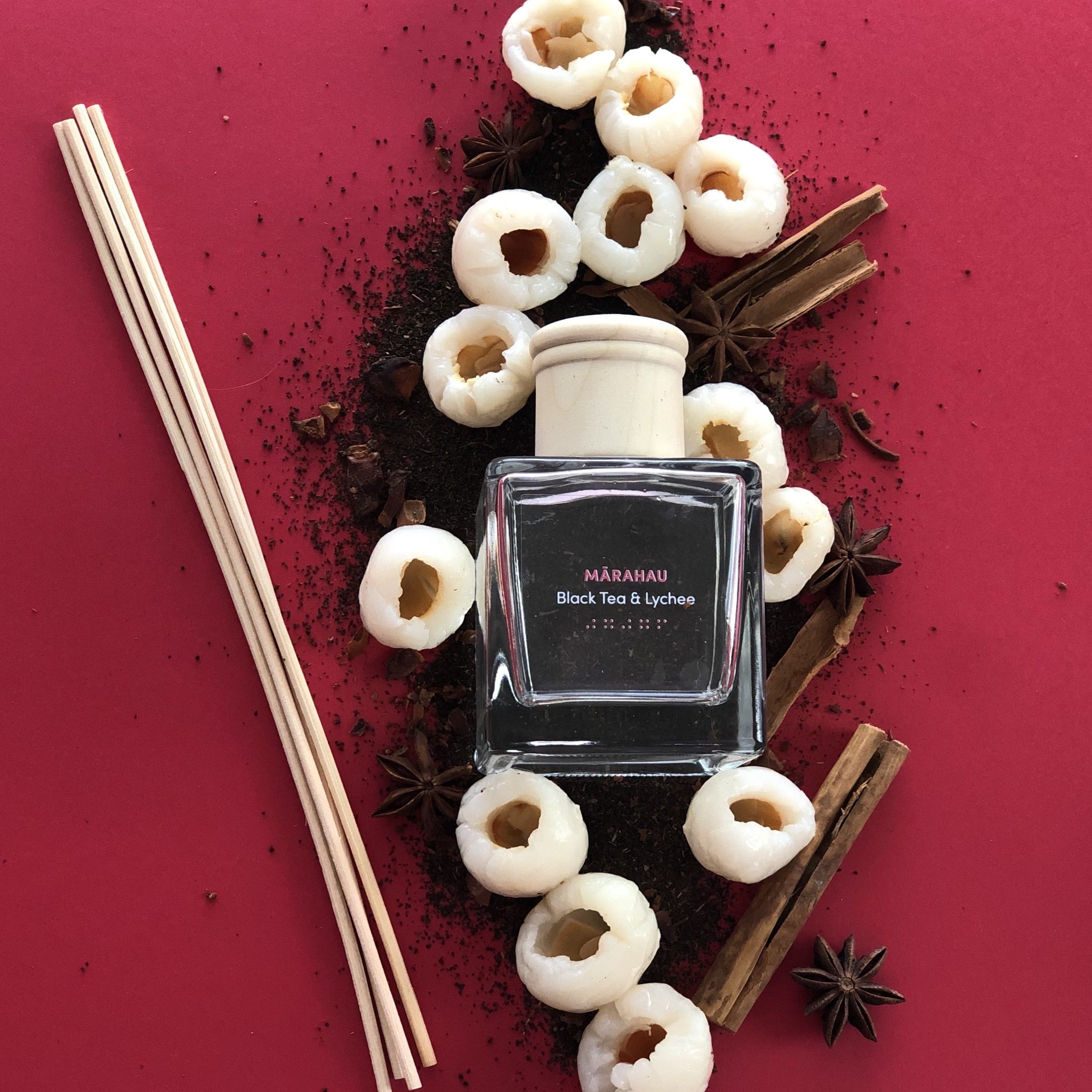 MĀRAHAU Reed Diffuser - Black Tea & Lychee